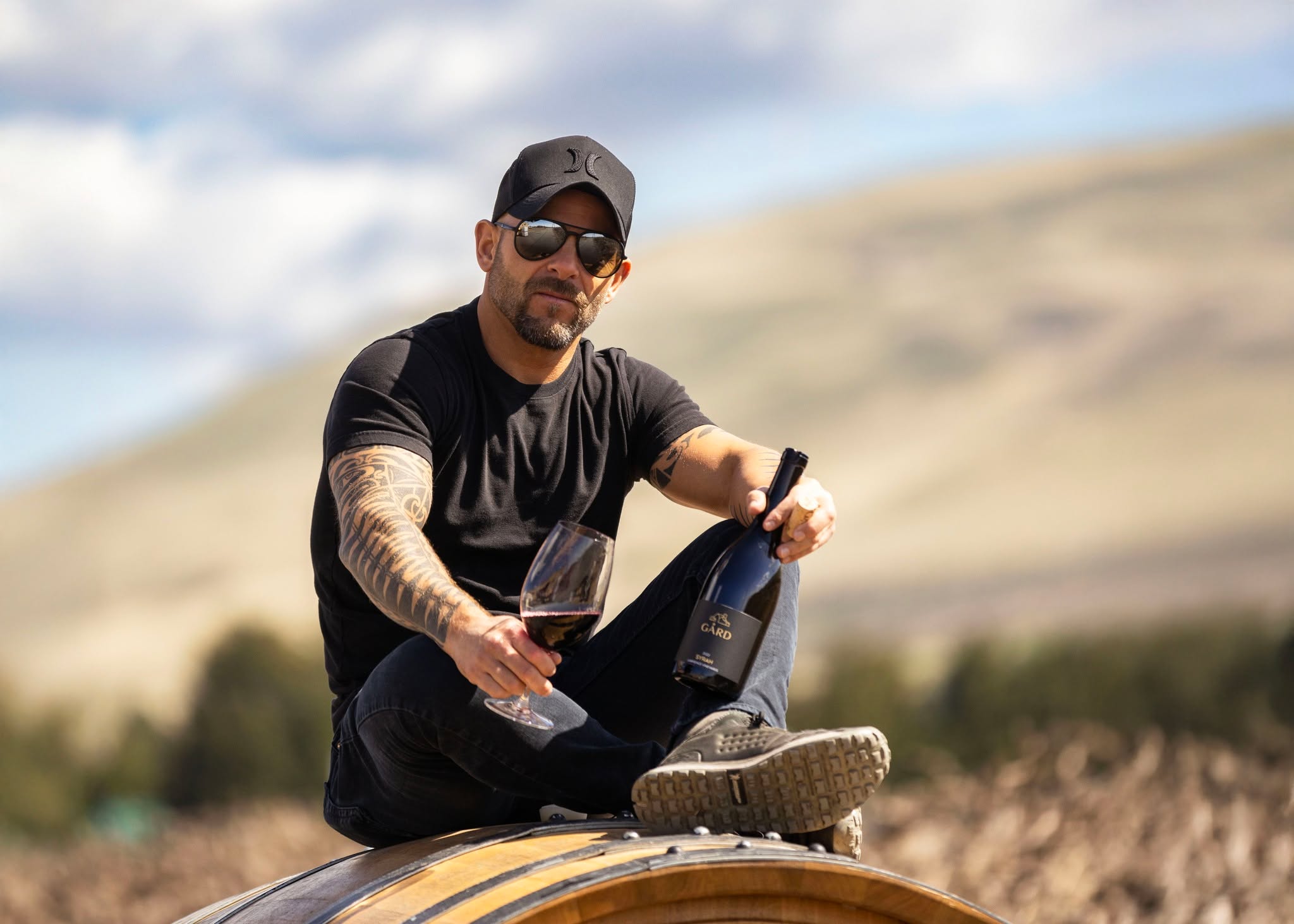 Spring is calling, and so is a first taste of the 2025 vintage! Join us April 12, 1–4pm, at our Woodinville tasting room as our winemaker, Matías Kúsulas, stops by to mingle with Gård fans and club members.

We'll be pouring a special tasting that includes pre-release 2025 whites and rosé! 😊 Enjoy small bites, live music by E. Pruitt, and a relaxed afternoon with us.

Price: $25 per person (complimentary for club members). 
Seating is limited. To save your spot, email nichole@gardwine.com.

We can't wait to share this sneak peek of the next vintage with you! 🍷