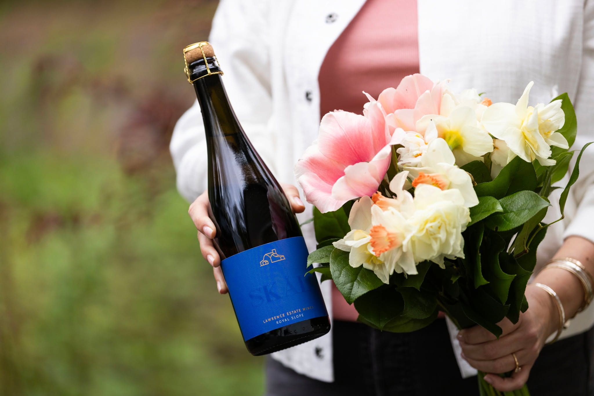💐The women we love deserve a weekend that feels a little extra. Time to start planning her Mother's Day sips! 

🌷Rosé Vertical Tasting · May 8–10
Sip 2023, 2024, and 2025 rosés side by side across our Woodinville, Walla Walla, and Ellensburg tasting rooms. Reservations recommended but not required.

🌷Mother’s Day Brunch at Gård Public House in Royal City · May 10
Join us for brunch favorites plus our regular menu. Reserve your spot now at bit.ly/gardpublichouse or call 509.414.1484.

🌷Looking for a Mother’s Day gift? Here are our top wine recs:
2025 Vermentino 
2024 Rosé
2021 Pinot Noir
2022 Skål Sparkling Rosé

Want something more personalized? Stop in or email us at wine@gardwine.com -  let’s make her weekend unforgettable!