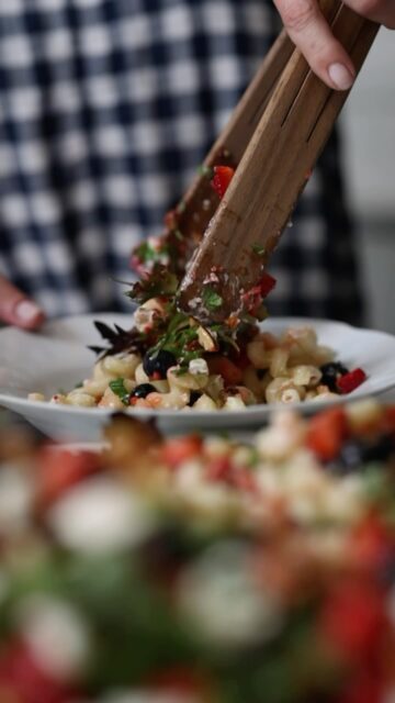 Fresh, colorful, and made for summer. 🍓🌿🫐
Pair this berry‑herb pasta salad with Carbonic Pinot Noir or Rosé this weekend and thank us later! Get the recipe at gardwine.com/blog