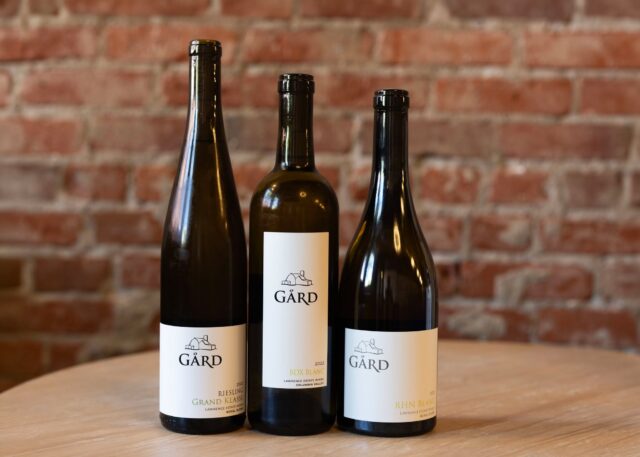 If you’ve ever heard someone say “only big reds age well,” please feel free to ignore them forever. White wines can age beautifully, and sometimes even more interestingly than reds. The reason isn’t price or prestige. It’s chemistry, intention, and a little patience.
This week on the blog, we’re breaking down the styles that truly shine with time. If you've never tucked away a bottle of white wine, consider this your sign! It doesn't take a sprawling cellar or decades of patience—just a little curiosity and the willingness to let a great bottle surprise you.
Head to gardwine.com/blog to read more!