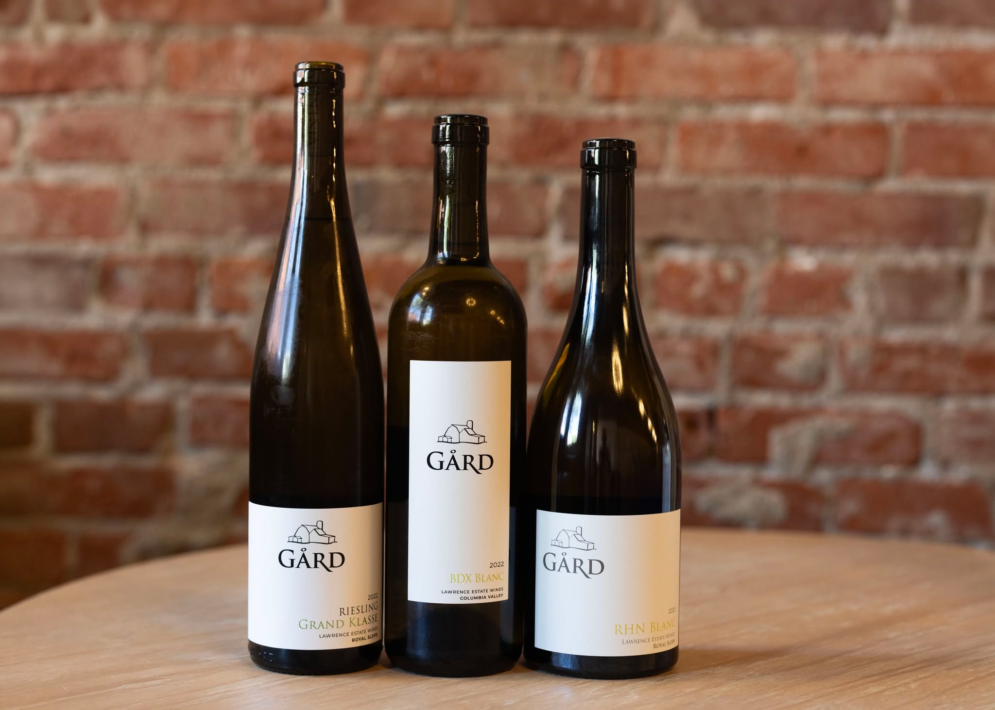 If you’ve ever heard someone say “only big reds age well,” please feel free to ignore them forever. White wines can age beautifully, and sometimes even more interestingly than reds. The reason isn’t price or prestige. It’s chemistry, intention, and a little patience.
This week on the blog, we’re breaking down the styles that truly shine with time. If you've never tucked away a bottle of white wine, consider this your sign! It doesn't take a sprawling cellar or decades of patience—just a little curiosity and the willingness to let a great bottle surprise you.
Head to gardwine.com/blog to read more!
